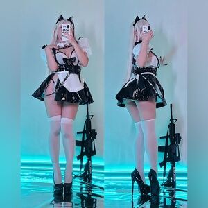 Moe Flavor Black and White Cosplay Tactical Maid Complete Outfit